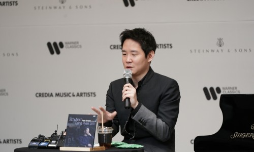 [연합뉴스] '천재 피아니스트' 임동혁 데뷔 20주년…"무대 아직도 두렵다"