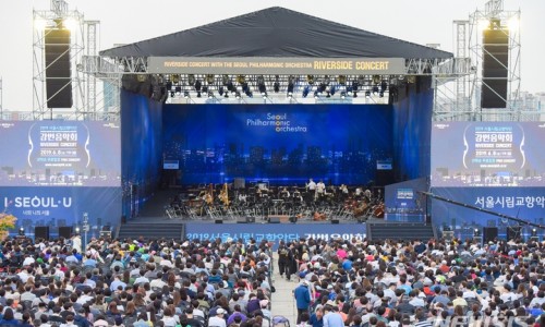 [뉴시스] 서울시향, 야외 음악회 2년만 재개...6월4일 한강공원