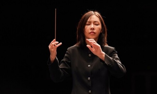 [한겨레] 민간 오케스트라로 클래식 ‘도장 깨기’…김선아·진솔 두 마에스트라의 도전