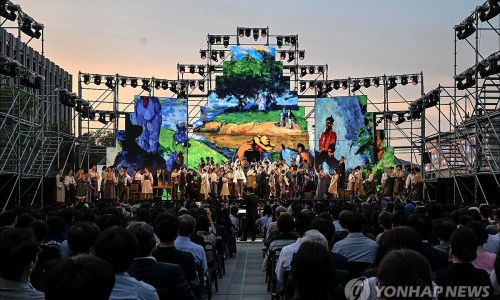 [연합뉴스] 시칠리아로 변한 광화문광장…'서울시 야외오페라' 흥행성공